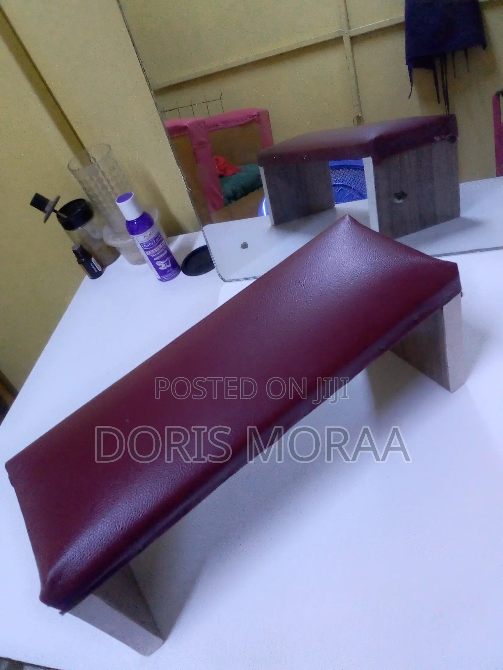 Arm Rest for Nail Salon