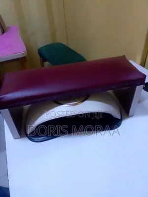 Arm Rest for Nail Salon