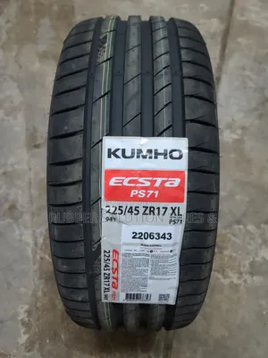 225 /45 R17 Kumho Tyres 94y Xl Escta Ps71