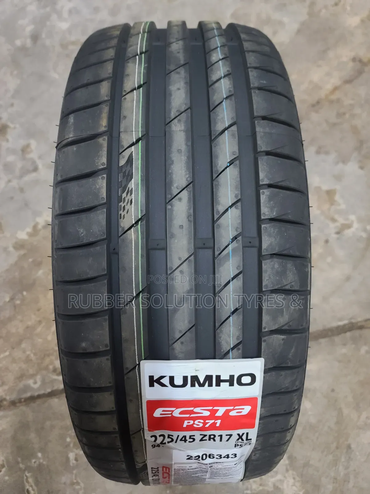 225 /45 R17 Kumho Tyres 94y Xl Escta Ps71