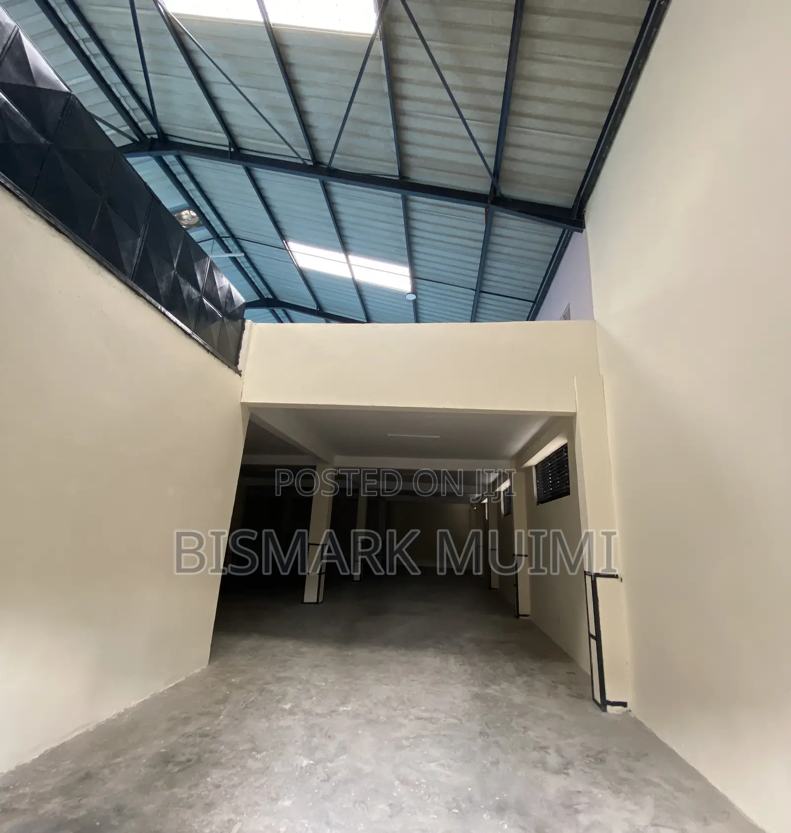 10,000sqft Godown to Let in Athiriver