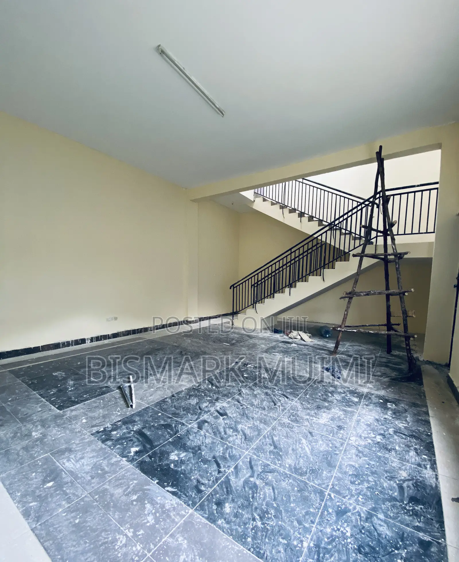 10,000sqft Godown to Let in Athiriver