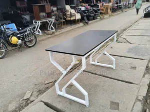 Standard Office Metallic Table