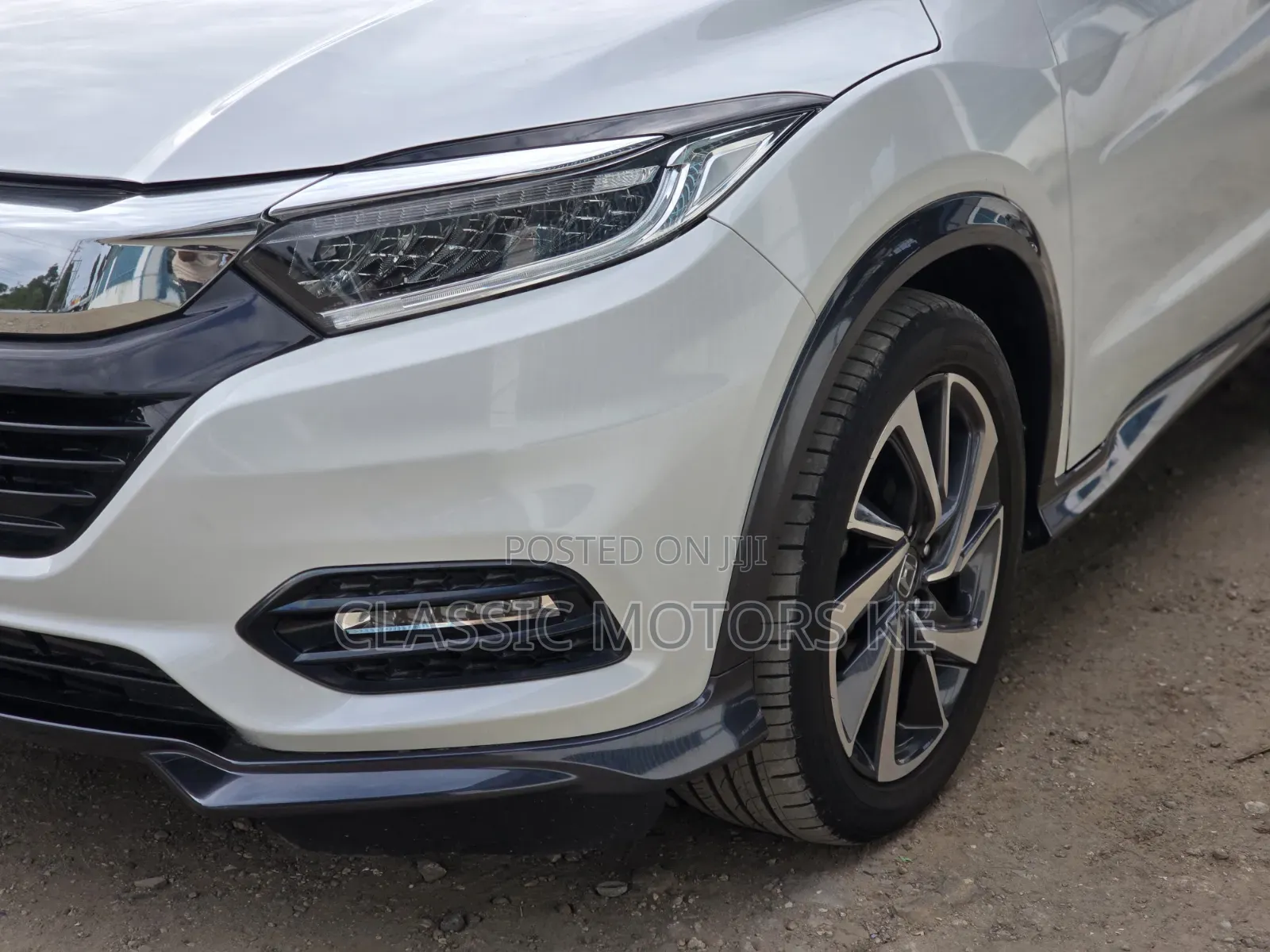 Honda Vezel 1.5 2WD 172 hp 2019 White