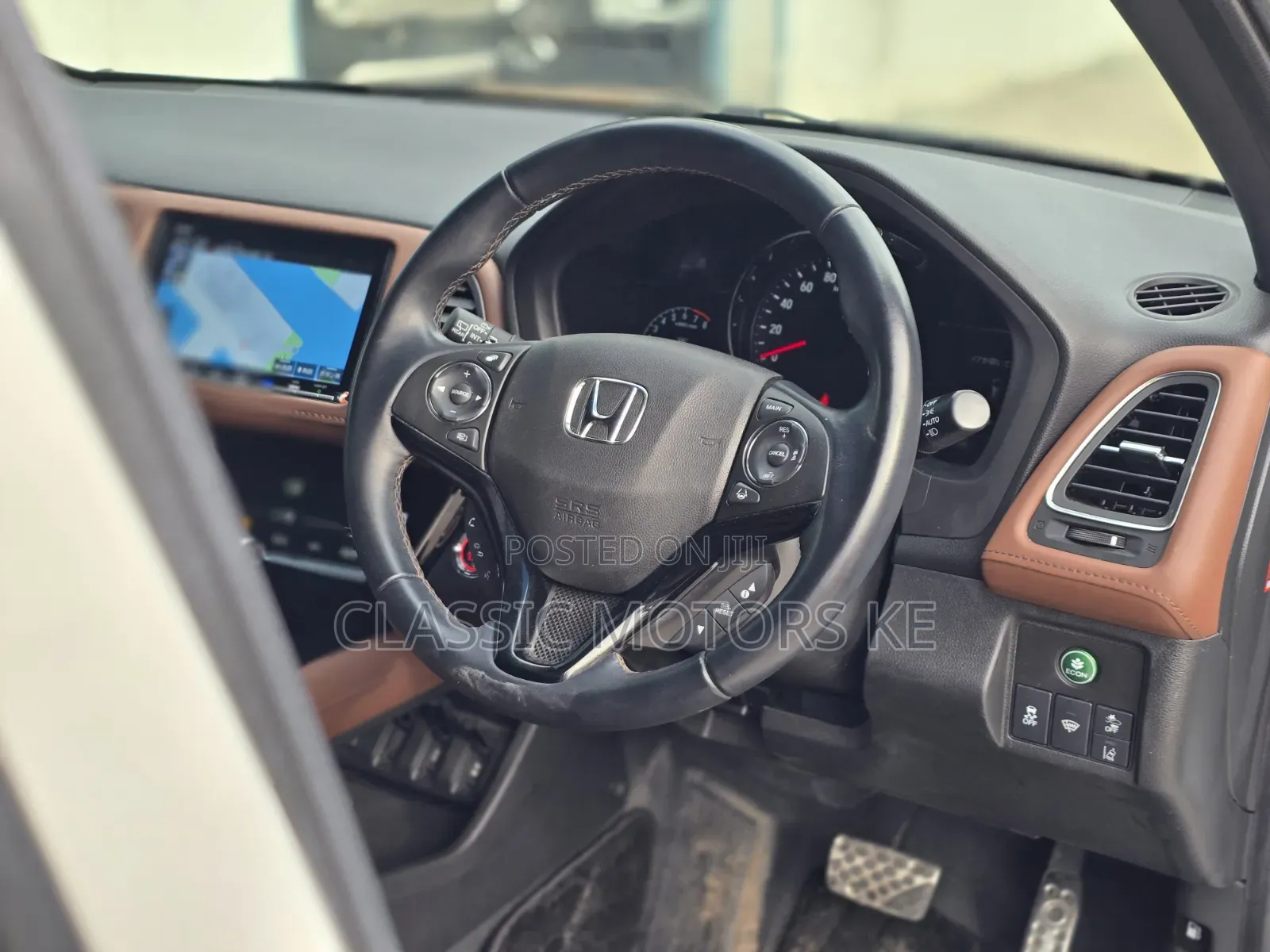 Honda Vezel 1.5 2WD 172 hp 2019 White