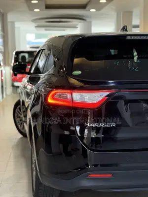 Toyota Harrier 2.0 2020 Black