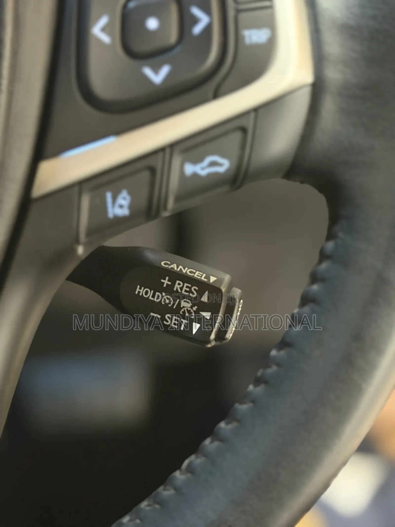 Toyota Harrier 2.0 2020 Black