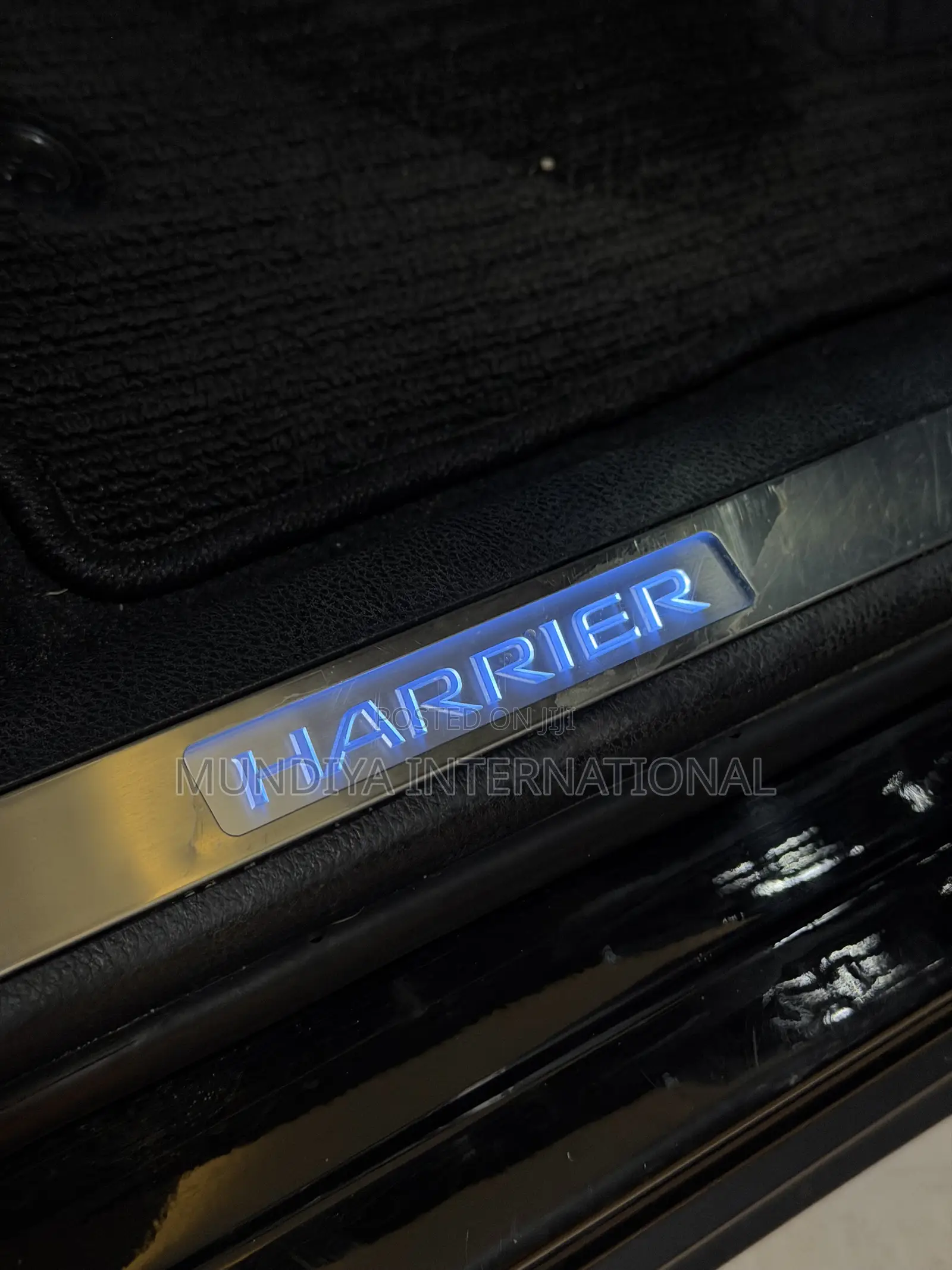 Toyota Harrier 2.0 2020 Black