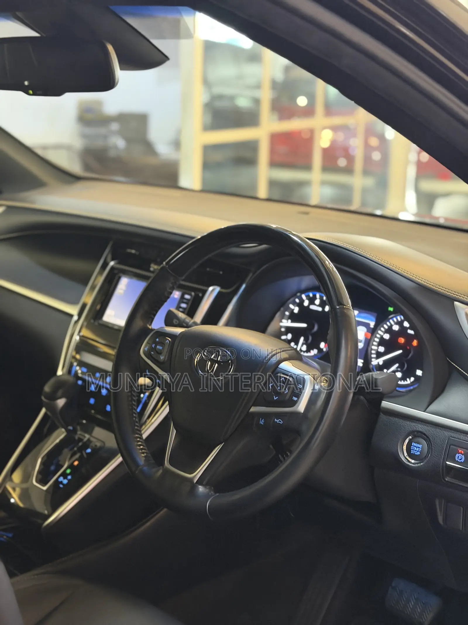 Toyota Harrier 2.0 2020 Black