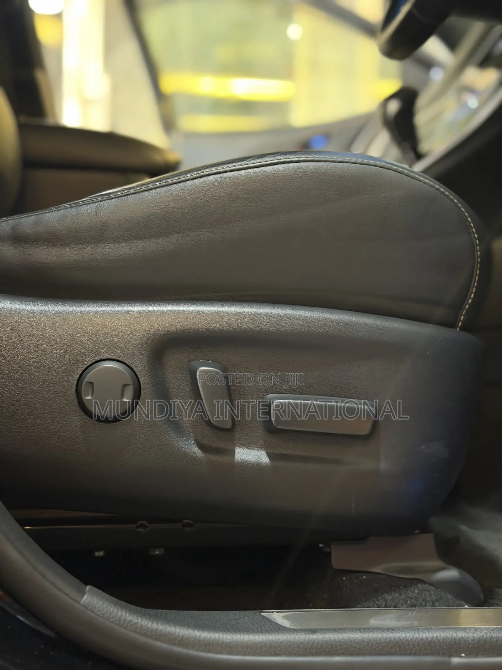 Toyota Harrier 2.0 2020 Black