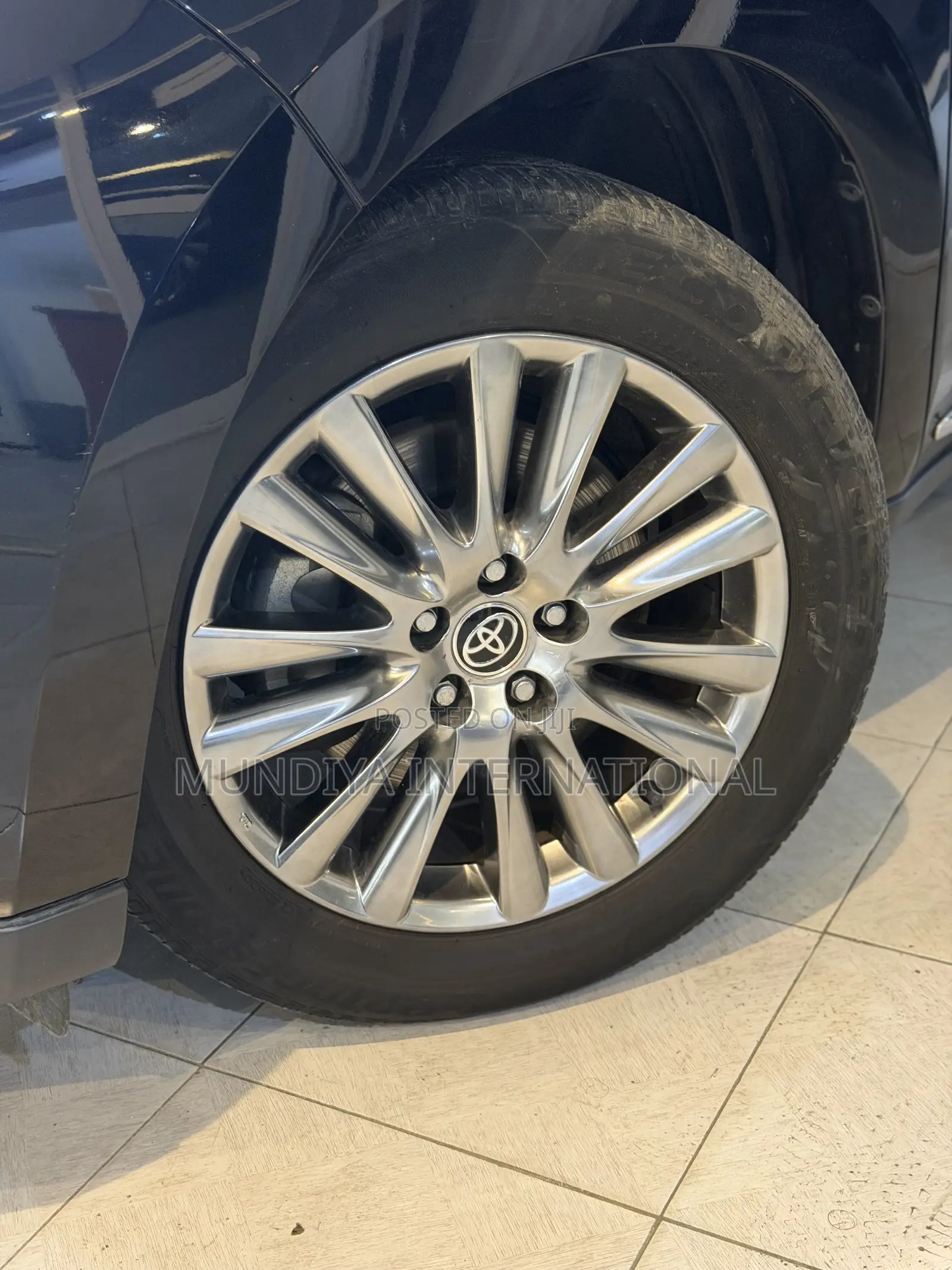 Toyota Harrier 2.0 2020 Black