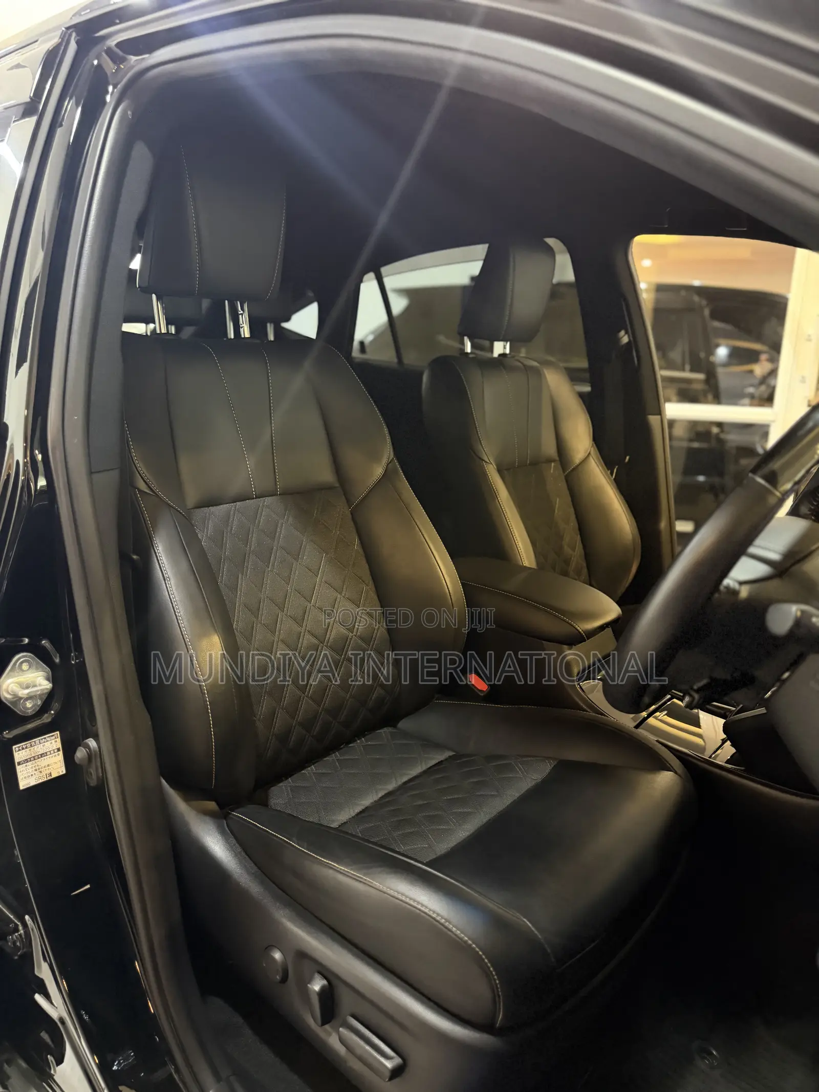 Toyota Harrier 2.0 2020 Black