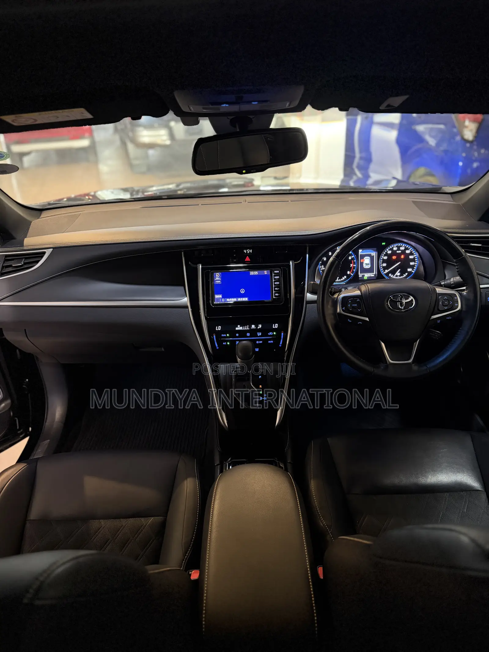 Toyota Harrier 2.0 2020 Black