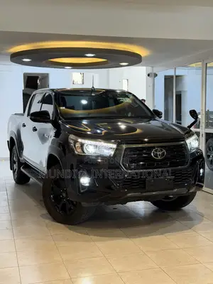 Toyota Hilux Revo Double Cab Deisel 2.4 AWD 2020 Black