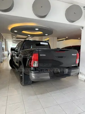 Toyota Hilux Revo Double Cab Deisel 2.4 AWD 2020 Black