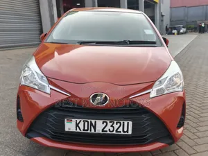 Toyota Vitz 2017 Burgundy