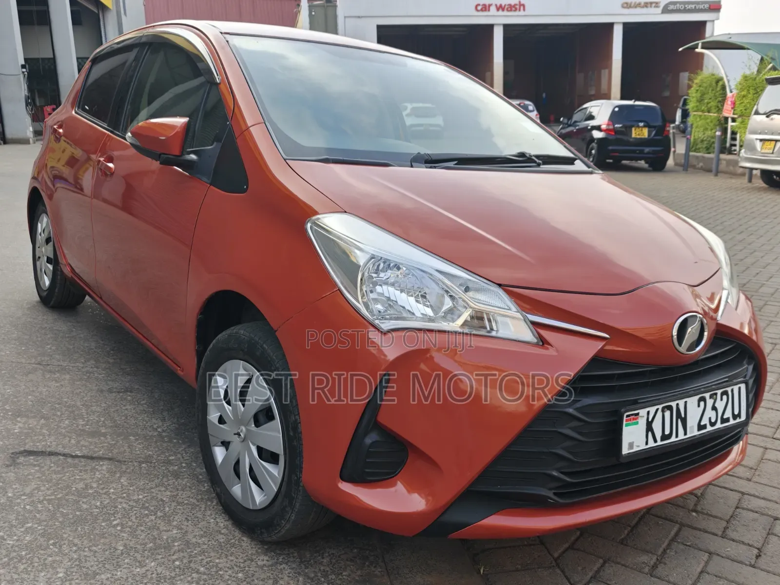 Toyota Vitz 2017 Burgundy
