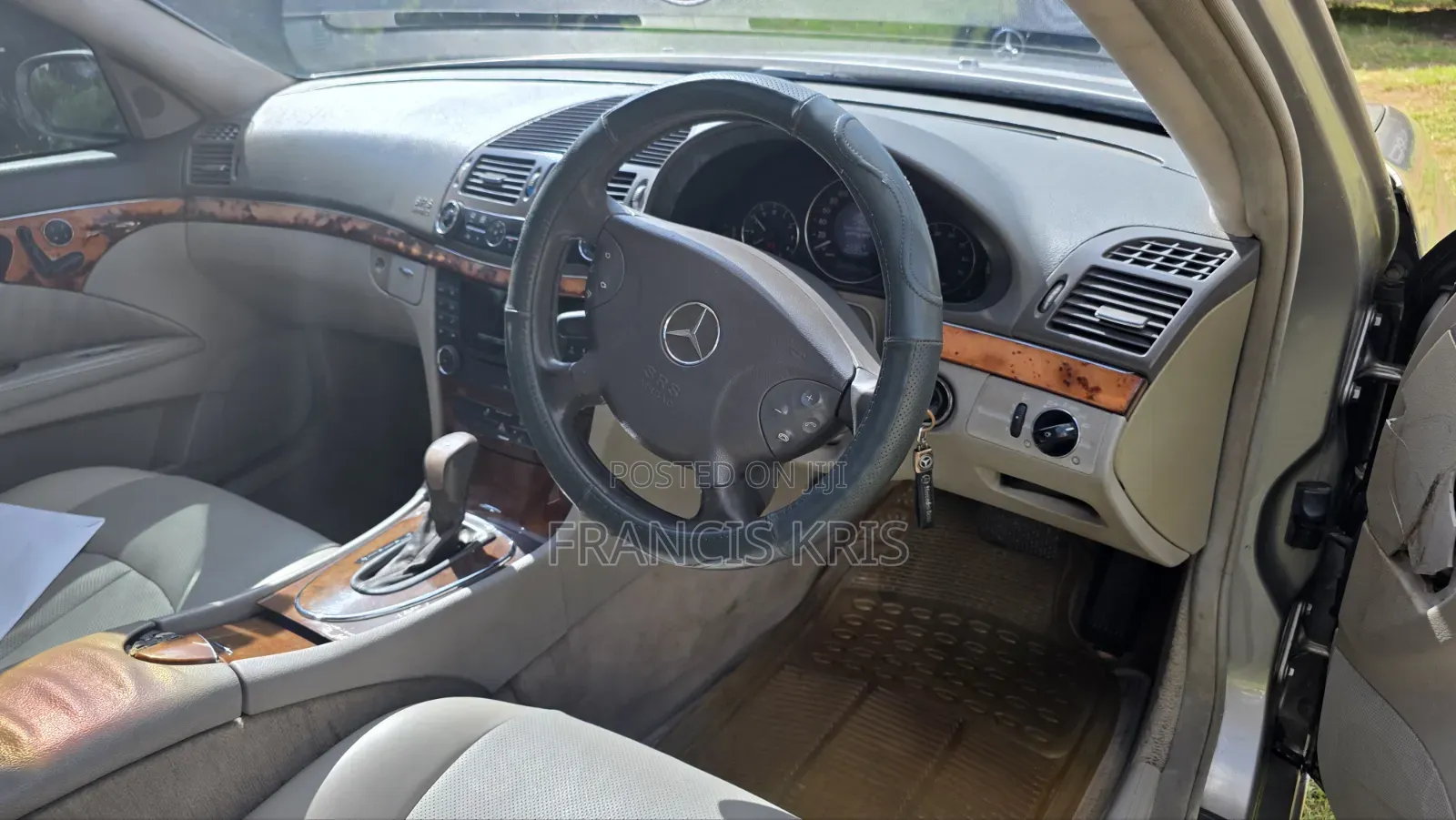 Mercedes-Benz E200 2003 Beige