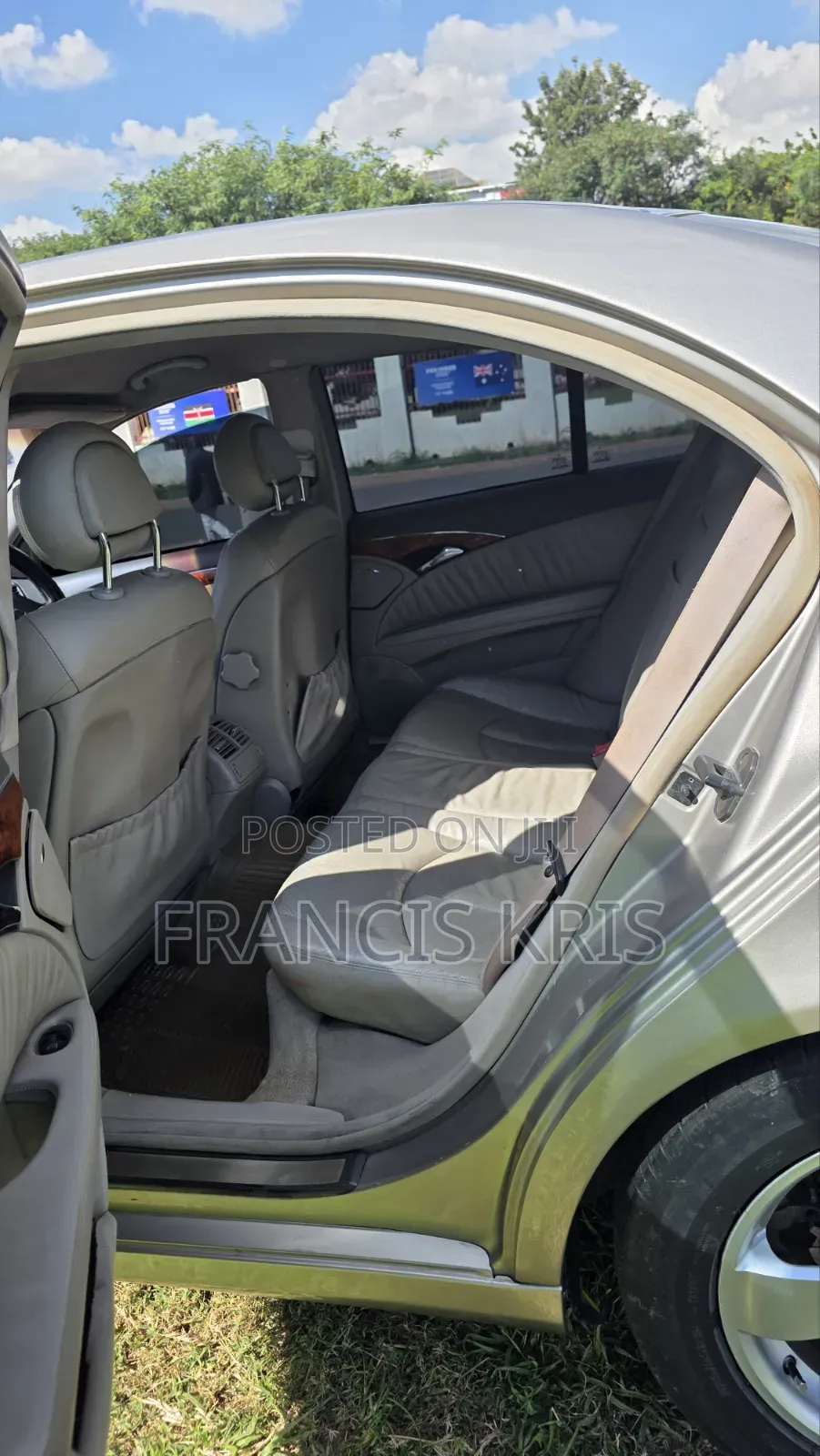 Mercedes-Benz E200 2003 Beige