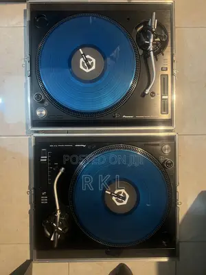 Pioneer PLX-1000 Turntables
