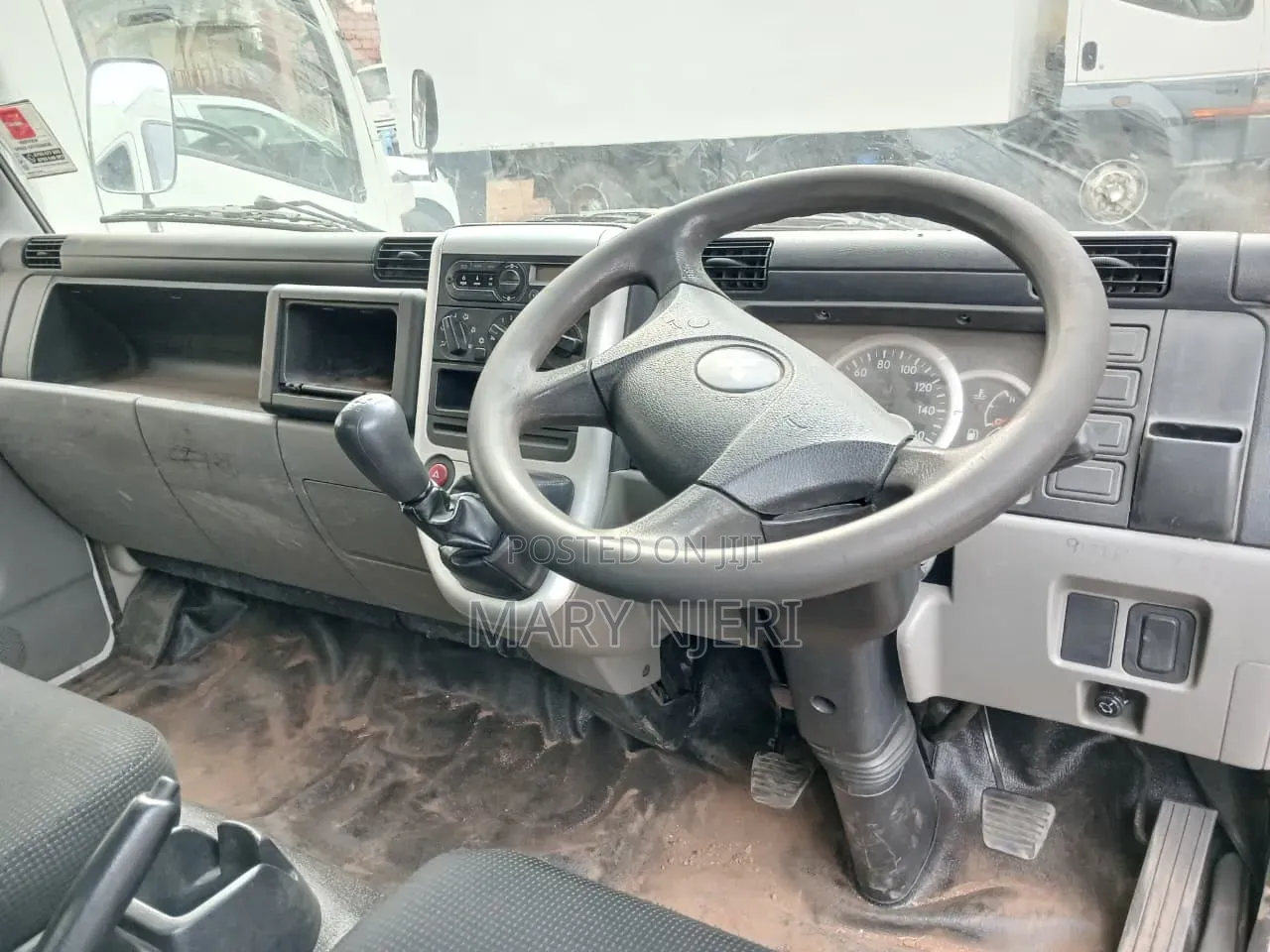 Mitsubishi Canter Hd,2022 White