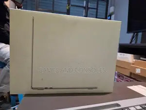 New Laptop Apple MacBook Air 2026 M5 16GB Apple M5 SSD 512GB