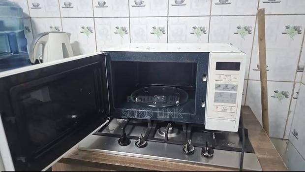 Digital Samsung Microwave 20 Litres - thumbnail 2