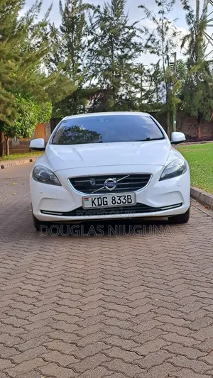 Volvo V40 2015 White