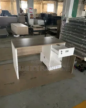 Director's Office Desk-Strong and Durable