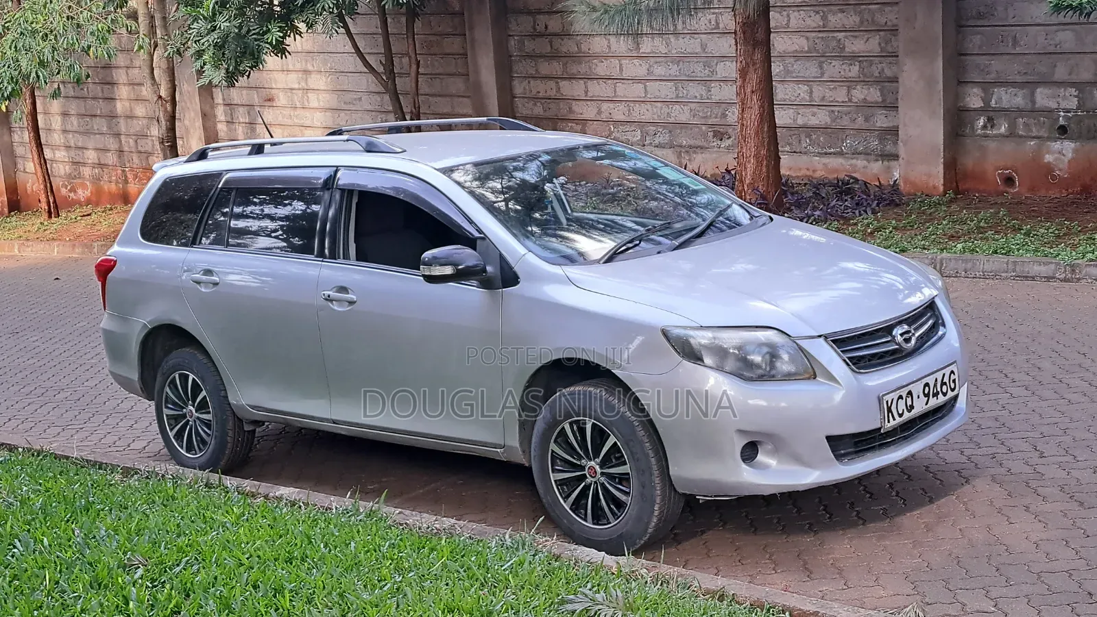 Toyota Corolla Fielder 2011 Silver