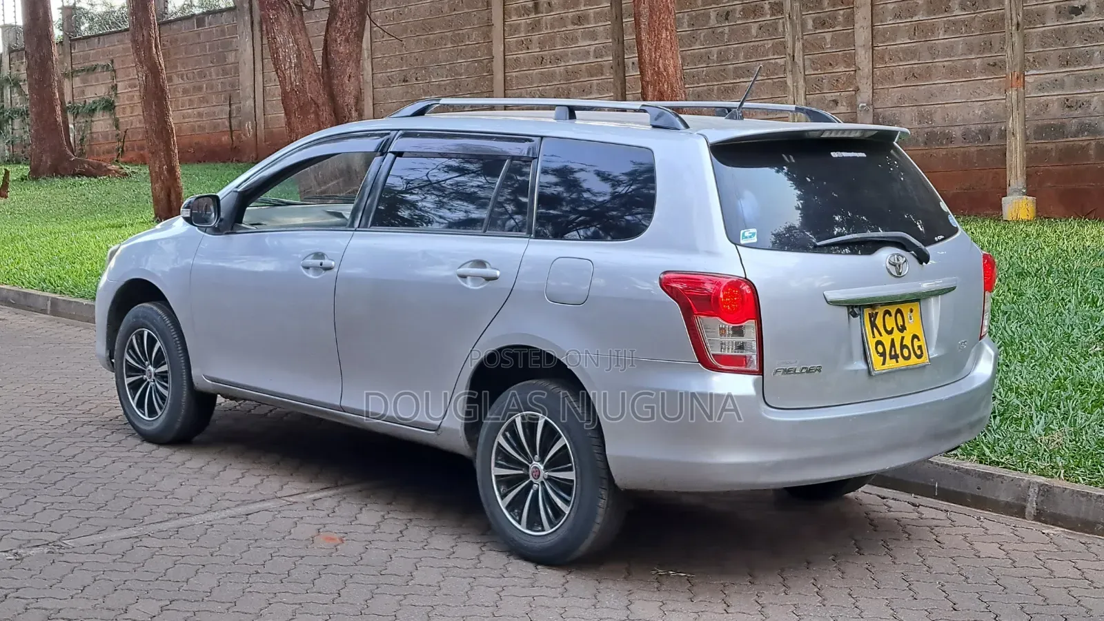 Toyota Corolla Fielder 2011 Silver