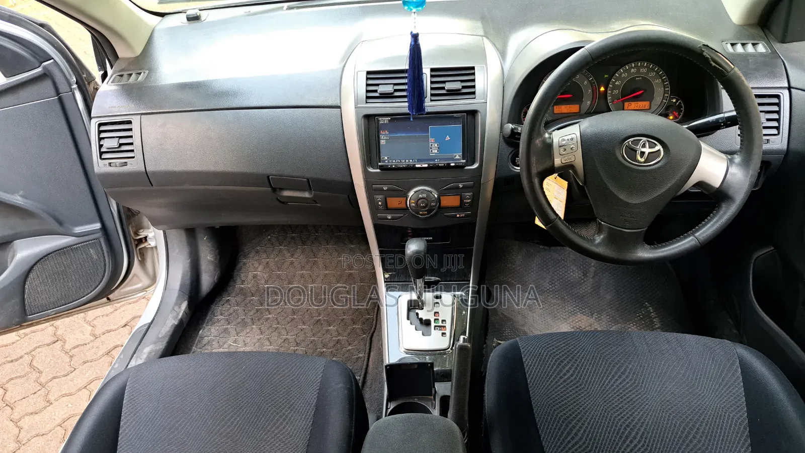 Toyota Corolla Fielder 2011 Silver
