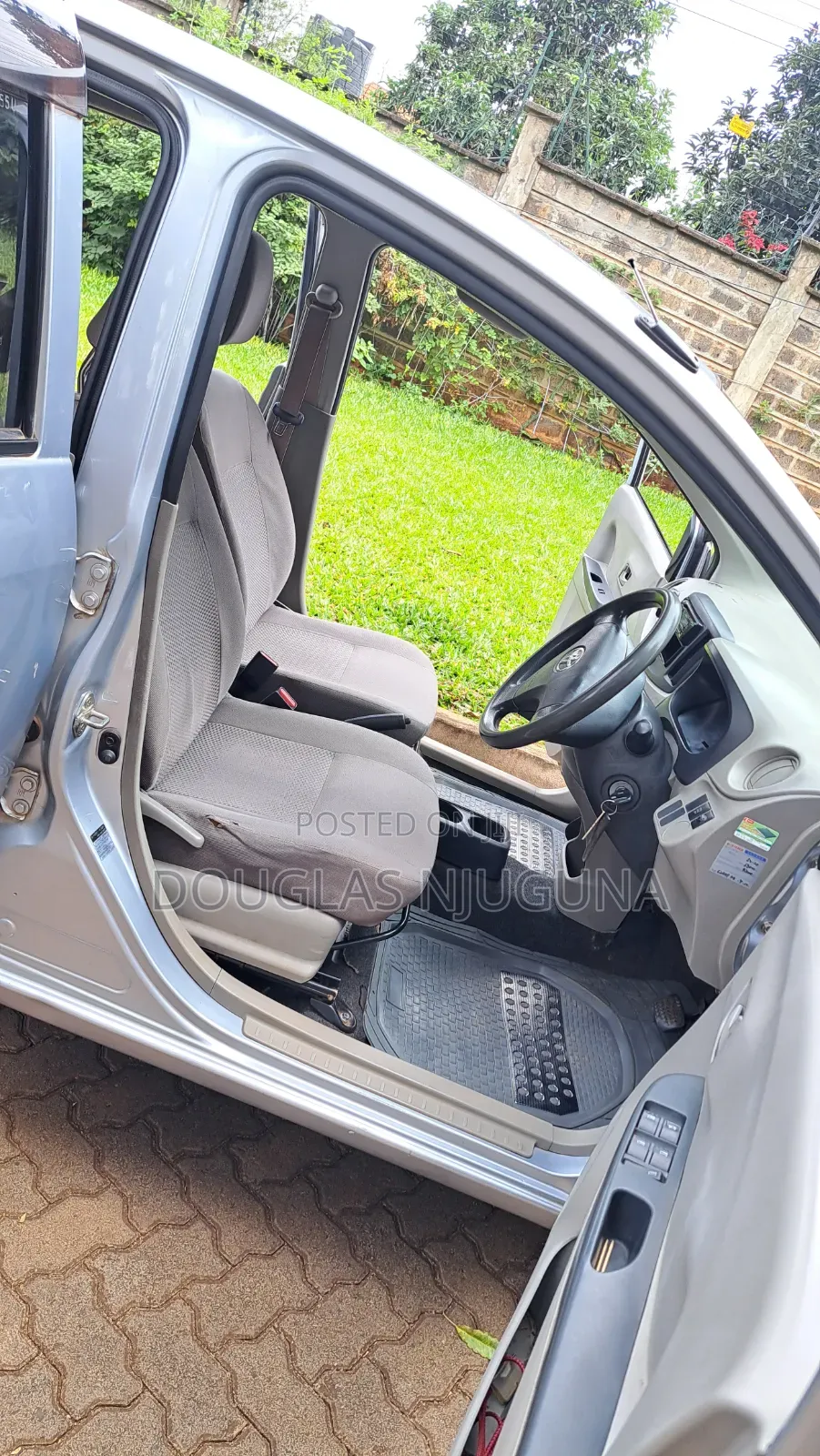 Toyota Pixis 2016 Silver