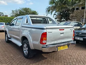 Toyota Hilux 2007 Silver