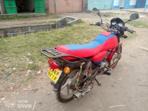 Bajaj Boxer 150 UG 2023 Red