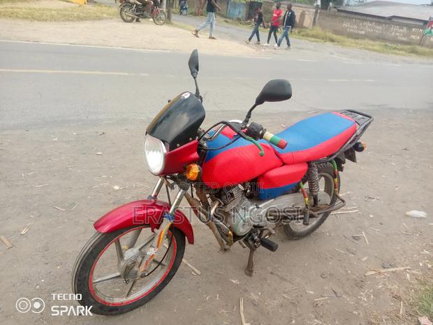 Bajaj Boxer 150 UG 2023 Red - thumbnail 9