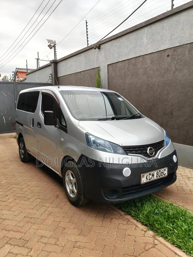 Nissan NV200 2010 Grey
