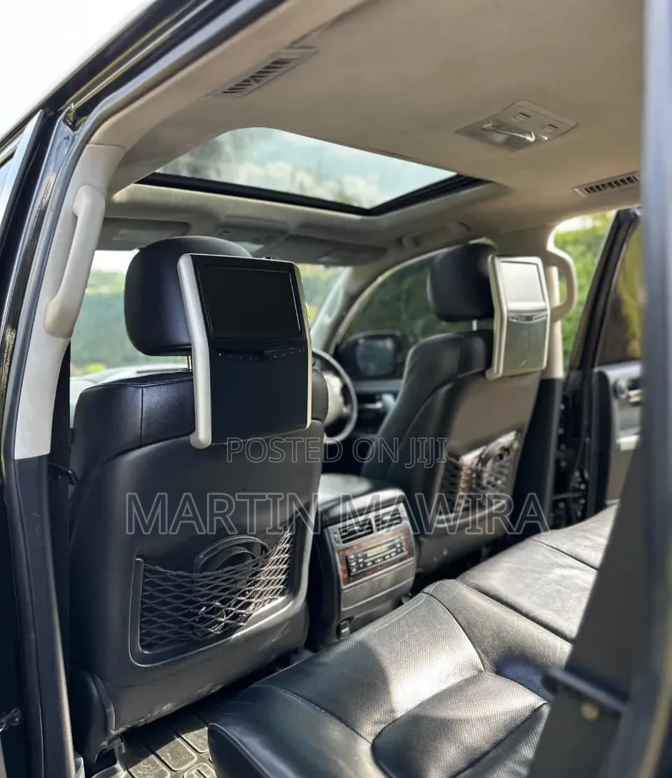Toyota Land Cruiser Prado 2012