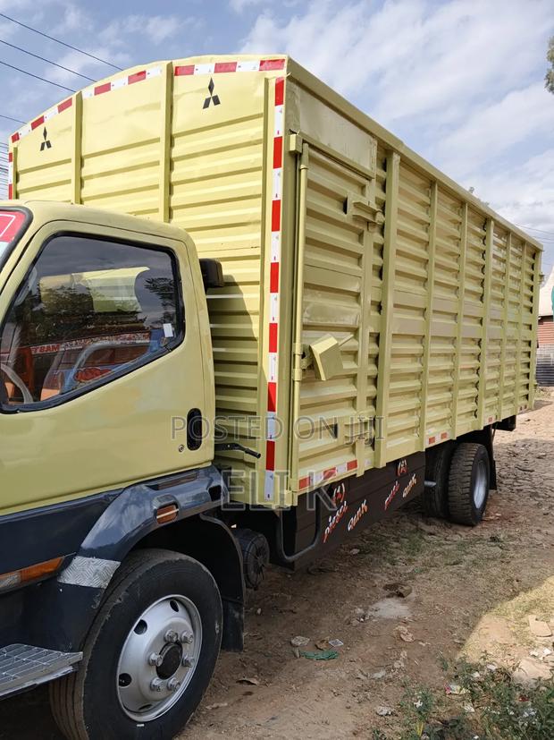 Mitsubishi Fuso Fh 2013 Beige - thumbnail 2