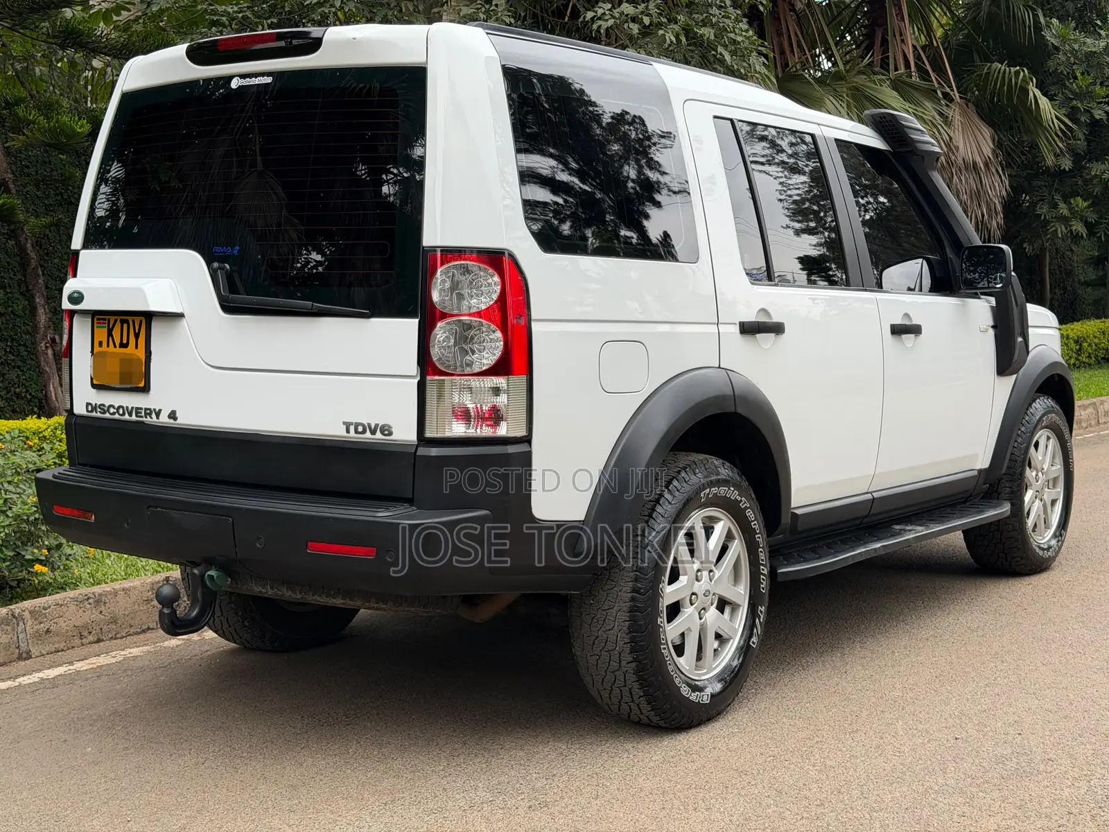 Land Rover Lr4 Base AWD 2013 White