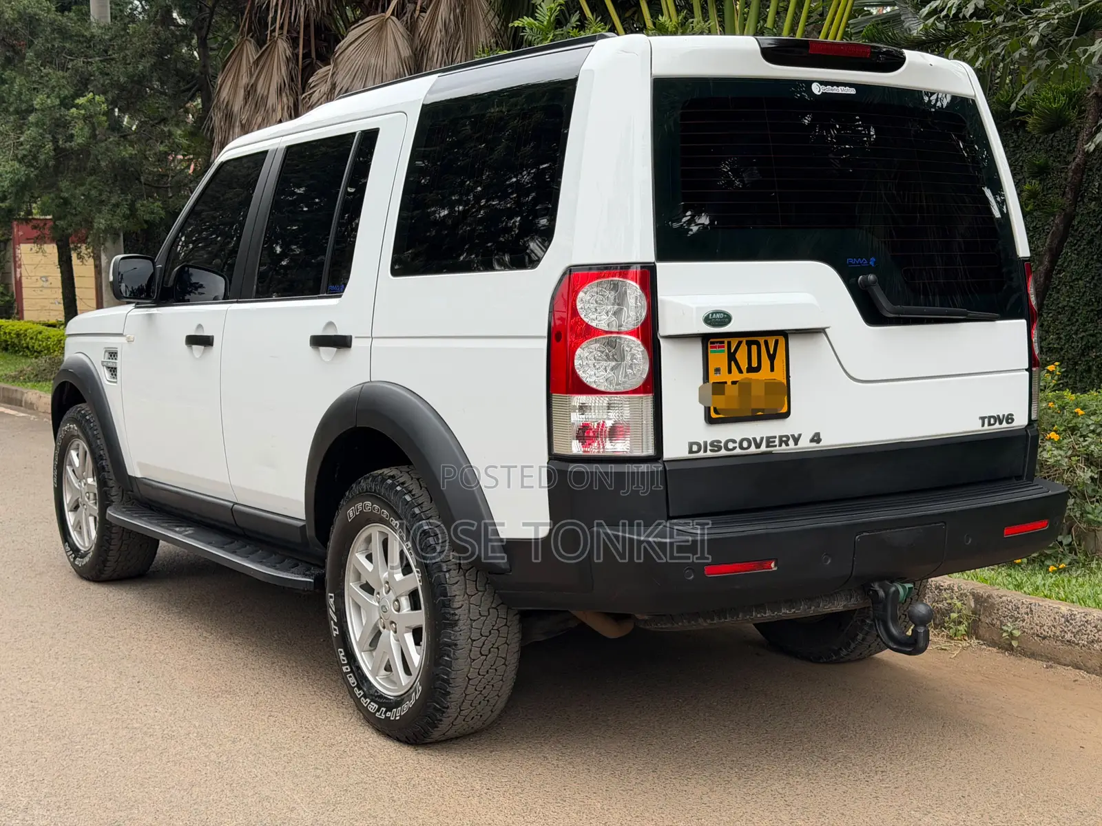 Land Rover Lr4 Base AWD 2013 White