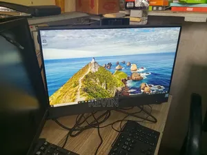 Desktop Computer HP 200 G4 22 All-in-One 4GB Intel Pentium SSD 1T