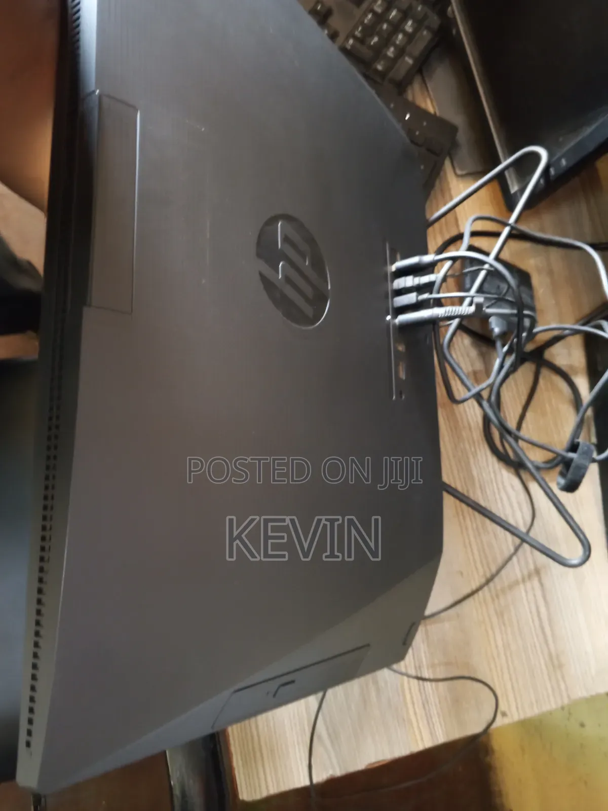 Desktop Computer HP 200 G4 22 All-in-One 4GB Intel Pentium SSD 1T