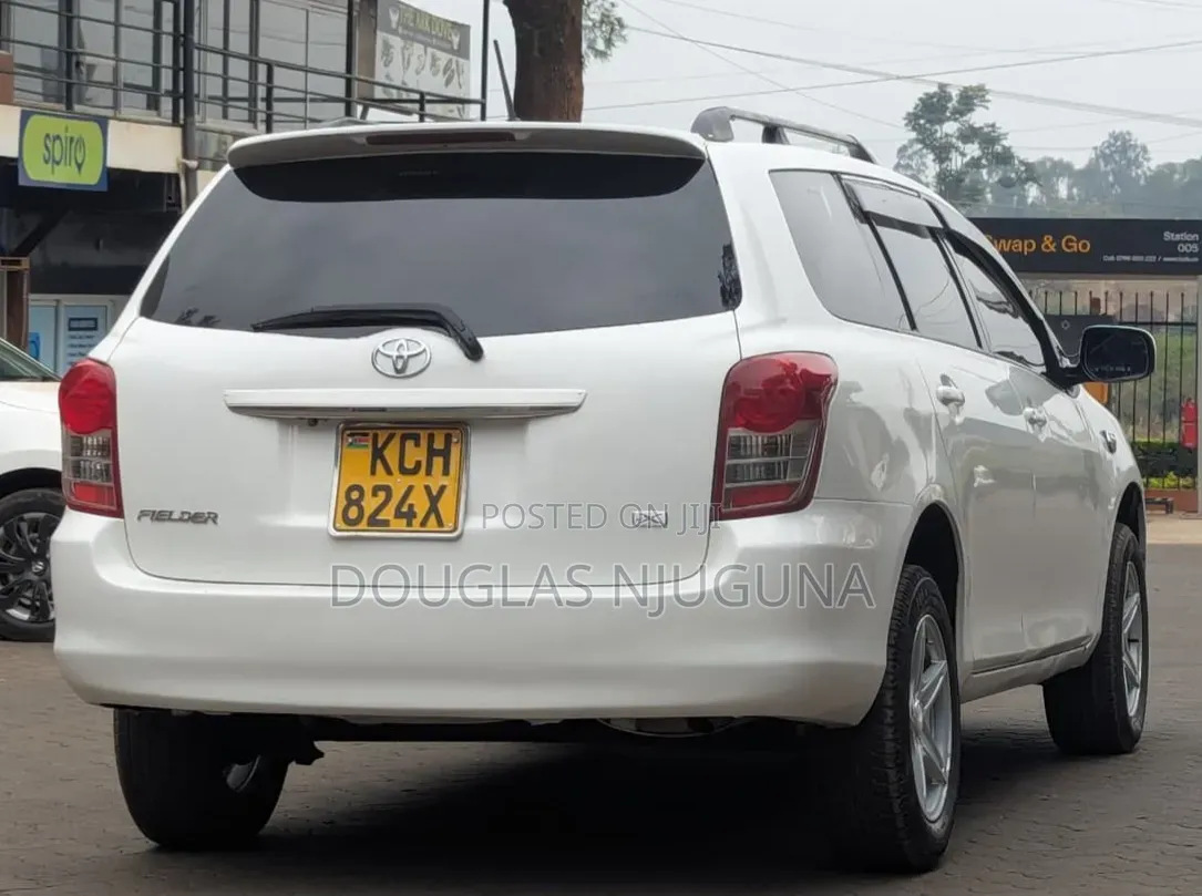Toyota Corolla Fielder 2009 White