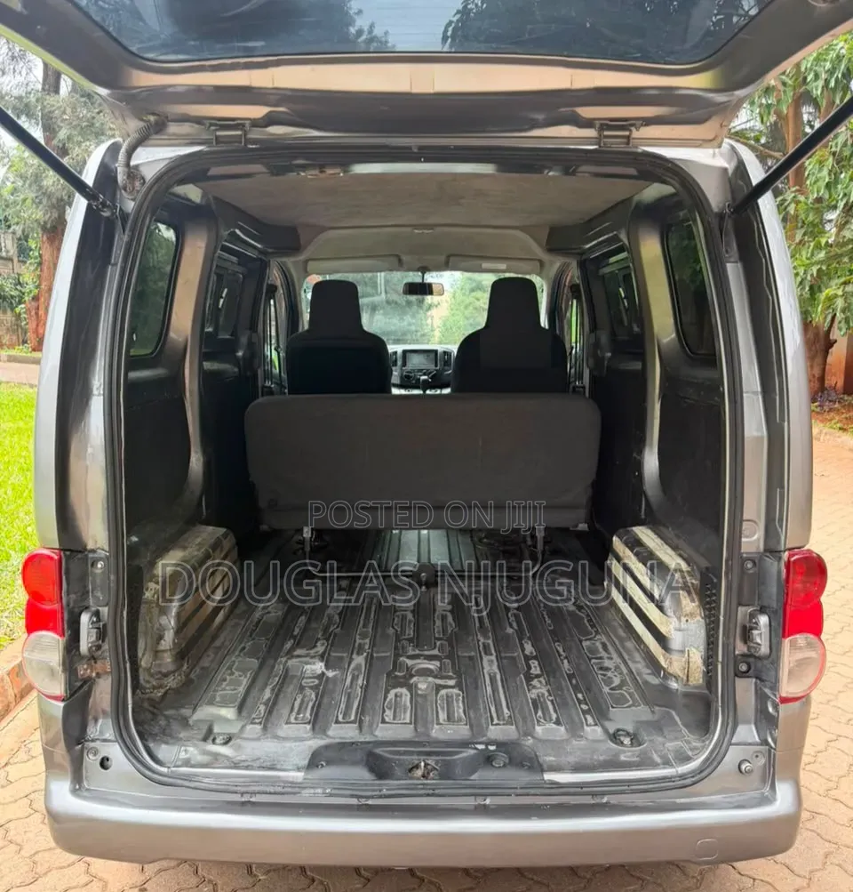 Nissan NV200 2013 Grey