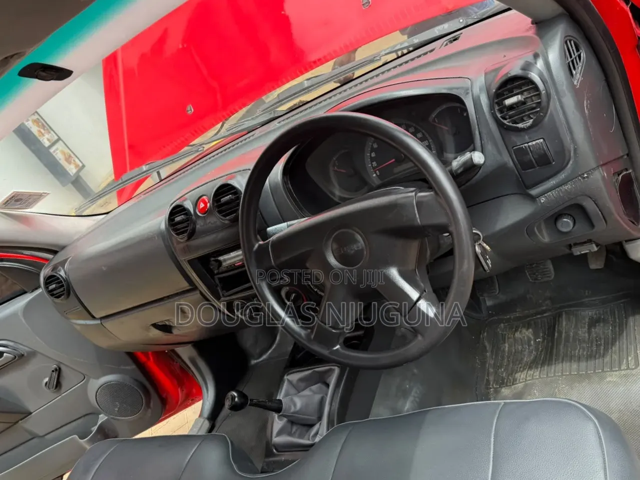 Isuzu D-MAX 2010 Red