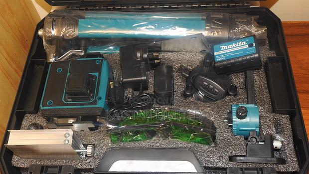 Makita Green Laser Level Complete Set With Accessories