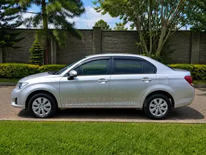 Toyota Axio 1.5 G 2WD 2013 Silver