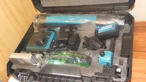 Makita Laser Level.Makita 16 Line Green Laser Level