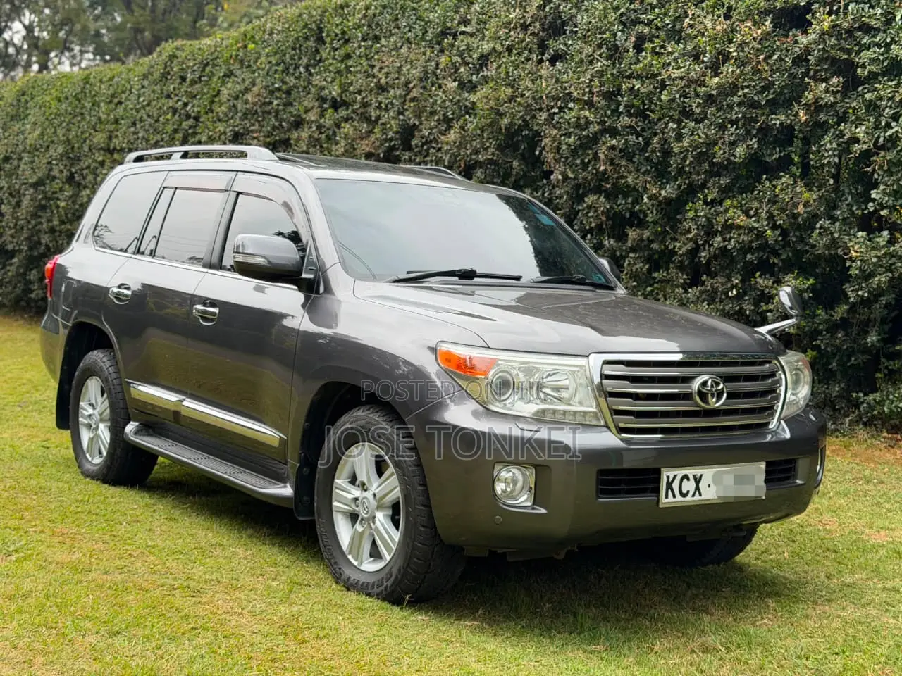 Toyota Land Cruiser 4.6 V8 ZX 2012 Gray